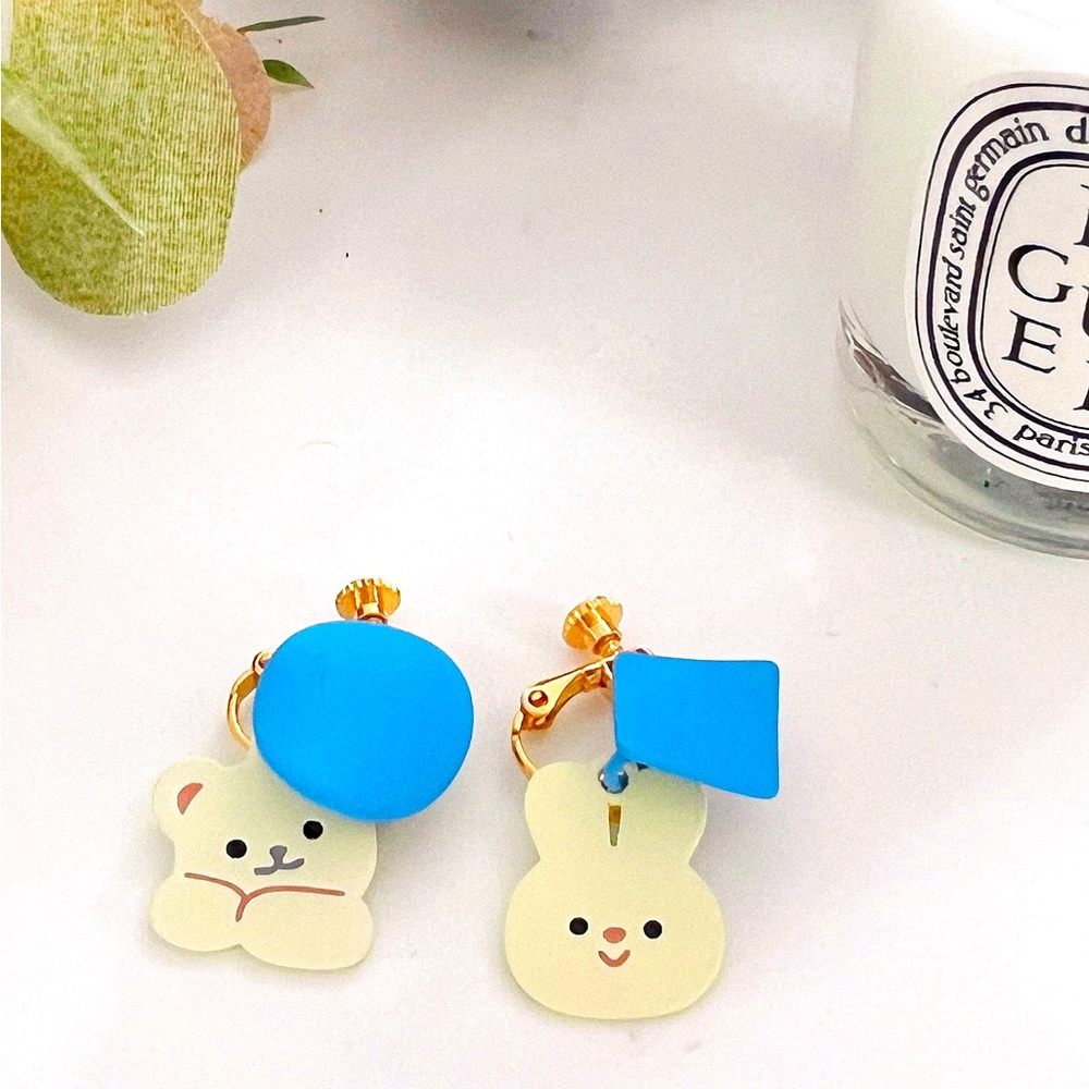 Ear clips